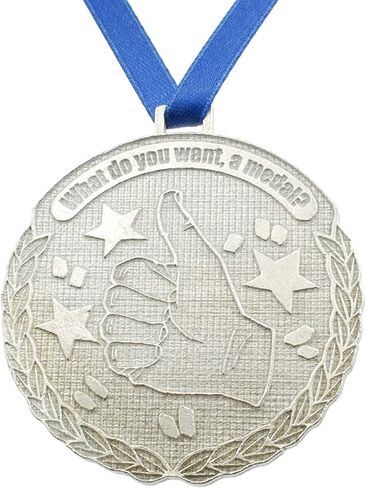 ماذا تريد ميدالية؟ وسام - وسام نكتة مضحكة للشخص الذي يحتاج إلى ميدالية in Kuwait