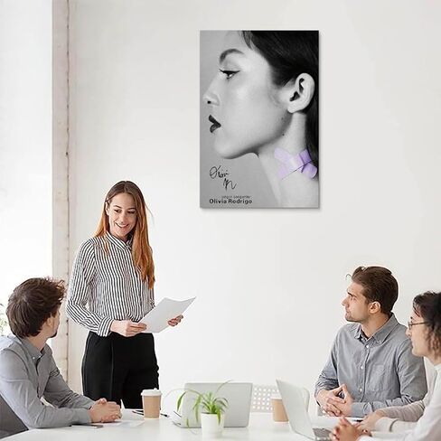ملصق NaSsui Olivia ملصق Rodrigo Singer غطاء ألبوم الموسيقى ملصق جدار ديكور فني قماش غرفة النوم ديكور فني نمط غير مؤطر 12x18 بوصة (30x45 سم) in Kuwait