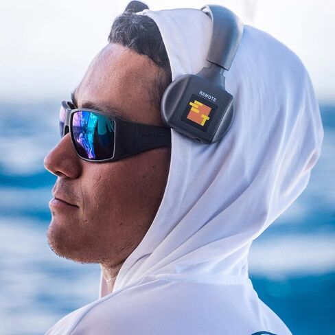 Revo Sunglasses Dune: Polarized Lens with Large Sport Wrap Side Shield Frame in Saudi Arabia
