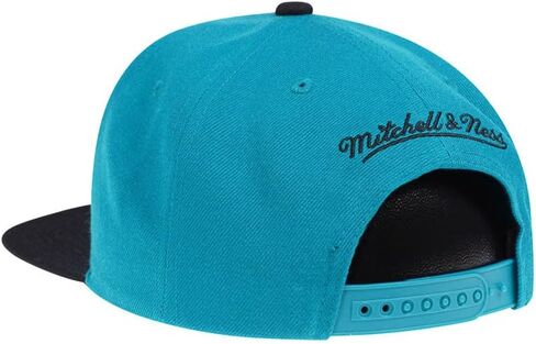 Team 2 Tone 2.0 Snapback HWC Detroit Pistons in Saudi Arabia