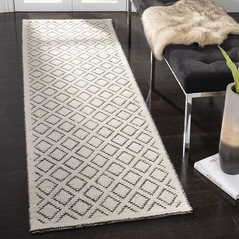 سجادة SAFAVIEH Vermont Collection Runner - 2'3" x 14'، عاجي وأسود، صوف مصنوع يدويًا، مثالية للمناطق ذات حركة المرور العالية في غرفة المعيشة وغرفة النوم (VRM304Z) in Saudi Arabia