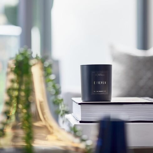 | Crystal Oud 14 oz Candle | Luxury Scented Candles with Essential Oils | Bergamot, Saffron and Amber | Aromatherapy | Soy Candles | 90hr Burn in Saudi Arabia