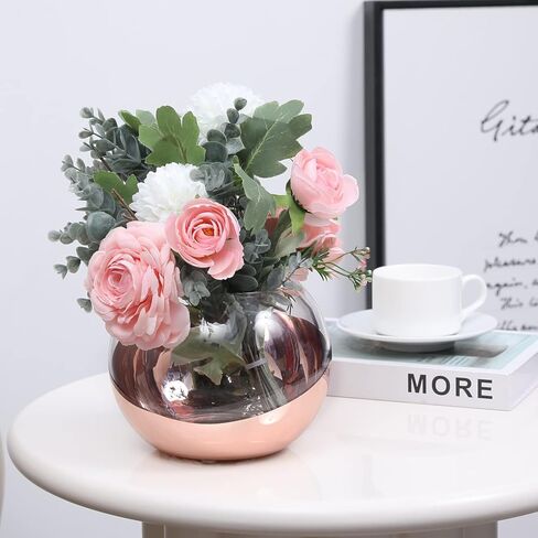 مزهرية زجاجية دائرية شفافة حديثة من MyGift مع لمسة سفلية من النحاس المعدني، مزهرية صغيرة مزخرفة في مركز الزفاف in Saudi Arabia