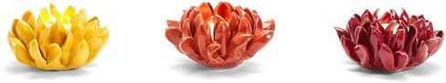 Two's Company in Full Bloom Set of 3 Flower Tealight Candleholders in Saudi Arabia
