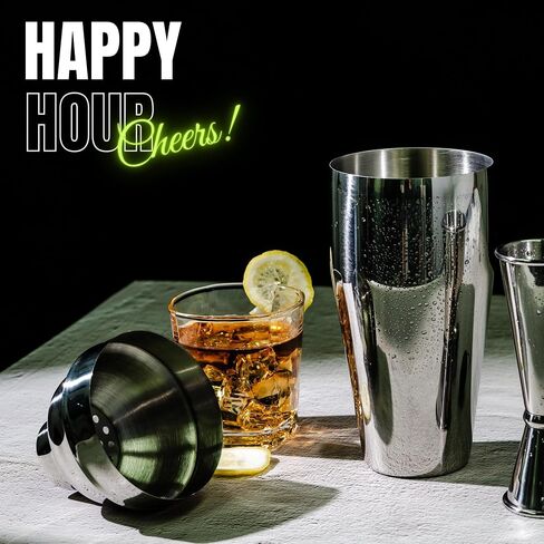 24oz Cocktail Shaker, 304 Stainless Steel Martini Shaker with Cocktail Strainer, Drink Mixer for Margarita Bartender Alcohol Gifts, Bartender Accessories in Saudi Arabia