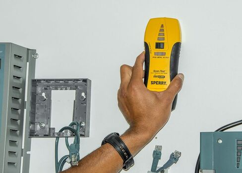 Sperry Instruments PD6902 ماسح ضوئي متعدد واختبار كهربائي 5 في 1، 120 فولت تيار متردد، مكتشف مسمار، ماسح ضوئي معدني، كشف جهد التيار المتردد غير المتصل، وظيفة اختبار GFCI، مؤشر صوتي ومرئي، قطعتان. عدة in Saudi Arabia
