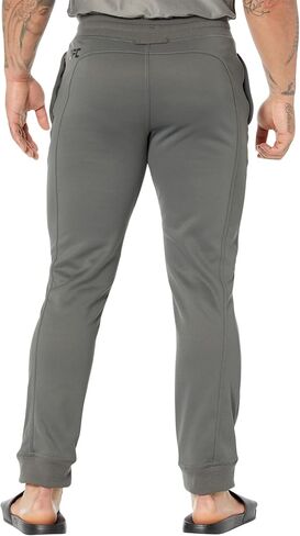 بنطال UFC® Basic Tech-Joggers للرجال - مثالي للصالة الرياضية والمشي والترفيه - 100% بوليستر - خصر قابل للتمدد in Kuwait