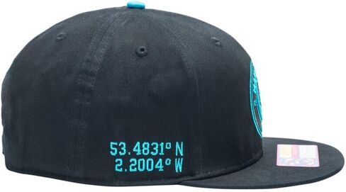 مانشستر سيتي - قبعة Locale Flat Peak Snapback باللون الأسود in Saudi Arabia