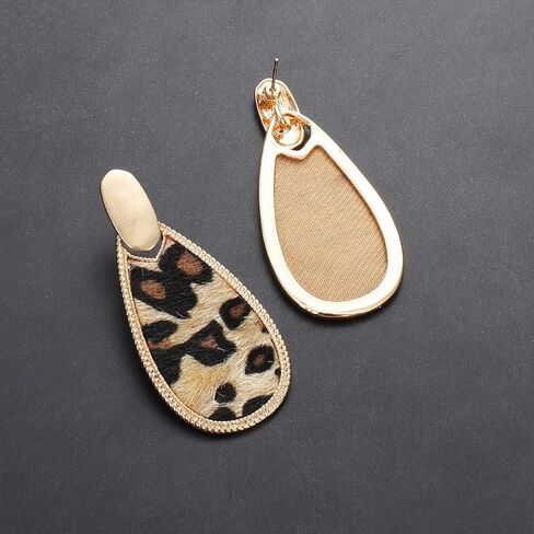 أقراط متدلية بطباعة الفهد للنساء أقراط متدلية من الجلد بطبعة الفهد in Kuwait