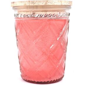 شمعة بجرة الصويا من مجموعة تايمليس من سوان كريك (كريمة زبدة اللوز والكرز) in Kuwait