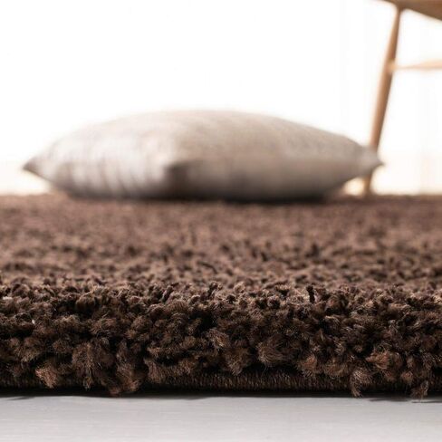سجادة SAFAVIEH California Shag Collection - 2'3" x 9'، بنية، غير قابلة للتساقط وسهلة العناية، سميكة 2 بوصة مثالية للمناطق ذات الحركة العالية في غرفة المعيشة وغرفة النوم (SG151-2727) in Saudi Arabia