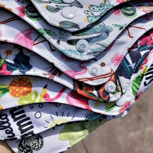 مجموعة 7 قطع من فوط الحيض القابلة لإعادة الاستخدام، بما في ذلك 1 قطعة حقيبة مبللة صغيرة + 6 قطع من فحم الخيزران وتدفق الضوء لباس داخلي بطانات مقاومة للماء من قماش ماما فوط صحية فوط الحيض in Kuwait