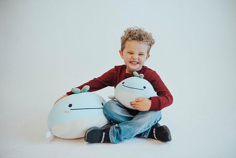 Wally The Whale وسادة قطيفة زرقاء إسفنجية أصلية لطيفة فائقة النعومة - 15 بوصة in Saudi Arabia