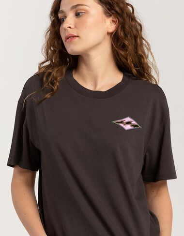 Billabong Women's Surf in Saudi Arabia