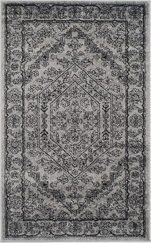 سجادة SAFAVIEH Adirondack Collection - 3' x 5'، فضي وأسود، تصميم ميدالية شرقية، لا يتساقط ويسهل العناية بها، مثالية للمناطق ذات حركة المرور العالية في المدخل، وغرفة المعيشة، وغرفة النوم (ADR108A) in Saudi Arabia