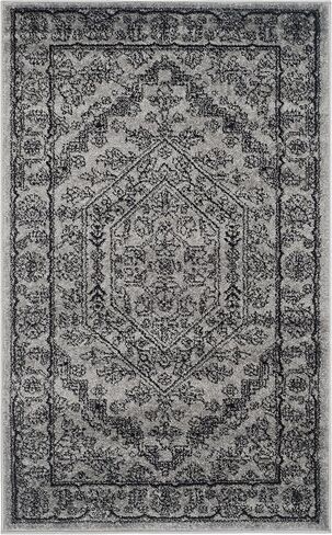 سجادة SAFAVIEH Adirondack Collection - 3' x 5'، فضي وأسود، تصميم ميدالية شرقية، لا يتساقط ويسهل العناية بها، مثالية للمناطق ذات حركة المرور العالية في المدخل، وغرفة المعيشة، وغرفة النوم (ADR108A) in Saudi Arabia