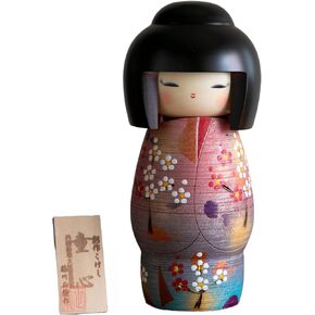 دمية كوكيشي اليابانية الحديثة من Usaburo DOSHIN: فتاة باللون الوردي/البنفسجي الشاحب كيمونو H7.9 | التماثيل النادرة | الحرف in Kuwait