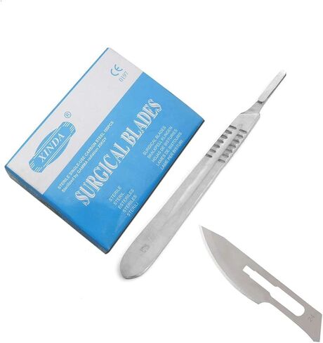 OdontoMed2011 Box of 100 Pieces Carbon Steel Scalpel Blade Sterile #24 with Free Handle # 4 Stainless Steel Scalpel Handle in Saudi Arabia