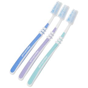 Aquafresh Toothbrush 3 Pack GSK015556