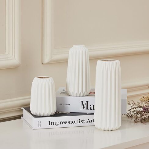 White Ceramic Vase, Set of 3 Vase for Modern Home Decor, Nordic Minimalism Décor,Vertical Stripe Ceramic Vases for Home Décor, Bedroom, Office, Living Room, Bathroom, Tabletop Decor in Saudi Arabia