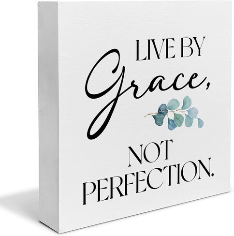 علامة ملهمة، تذكير لطيف، صندوق خشبي، علامة Live by Grace Not Perfection، علامة خشبية مزخرفة للمكتب، ديكور منزلي لرف طاولة المكتب، 5 × 5 بوصات in Saudi Arabia
