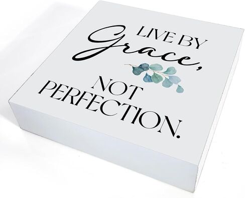 علامة ملهمة، تذكير لطيف، صندوق خشبي، علامة Live by Grace Not Perfection، علامة خشبية مزخرفة للمكتب، ديكور منزلي لرف طاولة المكتب، 5 × 5 بوصات in Saudi Arabia