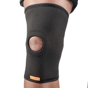 Knee Brace with Patellar Reinforcement - Pads for Support, Arthritis Pain Relief, Working out, Running, Basketball, Weightlifting, Gym, Sports - Compression & Stability - Black, Medium