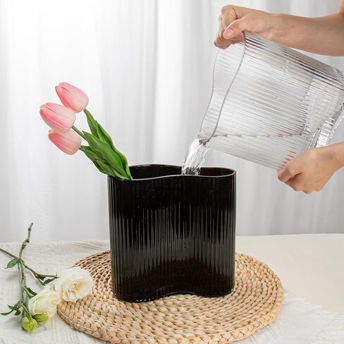 مزهريات زجاجية مضلعة للزهور، مزهريات زهور سوداء للقطع المركزية، مزهرية زجاجية مستطيلة مقاس 7.3 بوصة، مزهرية طاولة مزخرفة لغرفة المعيشة، وطاولة الطعام، والمدخل، والوشاح، والرف، والزفاف in Kuwait