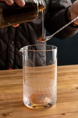 Cocktail Mixing Glass - Bar Mixer Pitcher for Stirred Drink - Seamless and Handcrafted of Crystal Glass, 550ml / 18-ounce in Saudi Arabia
