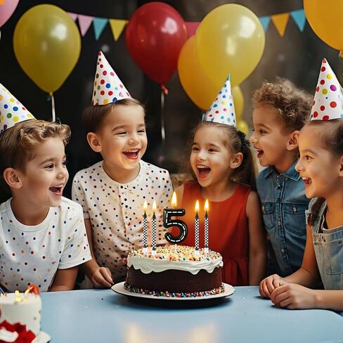 13 قطعة من شموع عيد الميلاد تحت عنوان سيارات السباق - شمعة من 1 إلى 9 أرقام وشموع مربعة باللونين الأسود والأبيض، شموع شاحنة لتزيين الكيك لحفلات السباق وحفلات استقبال المولود الجديد (رقم 5) in Kuwait
