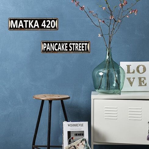 امسح كفوفك، لافتة معدنية من القصدير، كلب أو قطة مضحكة مرحبًا بكم في لوحة منزلنا، علامة شارع معدنية عالية الجودة مقاس 16 × 4 بوصة in Kuwait