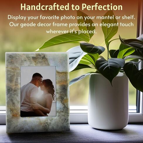 إطار صورة كوارتز من Nature's Decoration للصور مقاس 4.5x4.5 - ديكور حجر كوارتز أبيض طبيعي مصقول حقيقي معلق على الحائط وسطح الطاولة. ديكور غرفة المعيشة. حجم الإطار الفريد بنسبة 100%: 8x8 بوصة in Kuwait