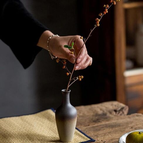 مجموعة ديكونوي مكونة من 3 مزهريات صغيرة من السيراميك البني، مزهريات ريفية لطيفة للقطع المركزية، مزهرية زهور مفردة رفيعة لبيوت المزرعة لغرفة المعيشة، المنزل، الرف، الطاولة، رف الكتب، ديكور المدخل in Kuwait