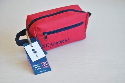 ملابس سباحة SEA HORSE للرجال قصيرة بقصة فرنسية، بدلة استحمام سريعة الجفاف. أنماط وألوان متنوعة in Saudi Arabia