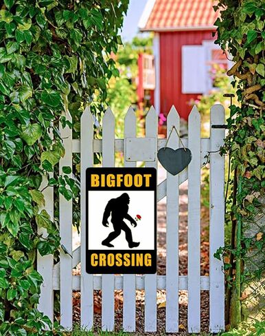 Cusde خمر Bigfoot معدن القصدير علامة ديكور الرجعية ملصق ديكور المنزل Bigfoot معبر الحديد اللوحة الصدأ معدن الحمام المنزل هدية رجل كهف بار نادي في الهواء الطلق داخلي 8x12 بوصة in Kuwait