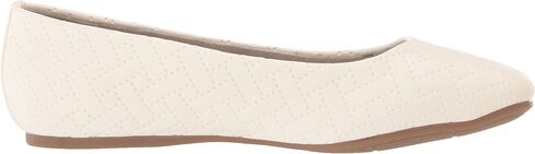 Easy Street Women's Mazi Ballet Flat in Saudi Arabia