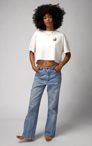 Spiritual Gangster Women's Yin Yang Kaylee Crop Tee in Saudi Arabia