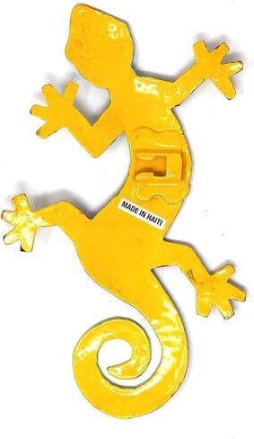 Global Crafts 8" Painted Gecko Recycled Haitian Metal Wall Art (Blue Green with Pink Head) in Saudi Arabia