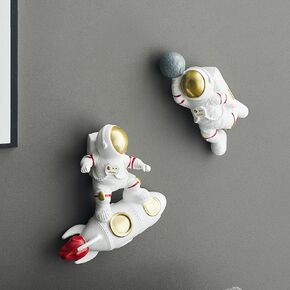 Astronauts Wall Sculpture Figurines Set of 2 for Home Decor, Astronaut Wall Decoration Outer Space Man Wall Decor Background 3D Wall Decor for Living Room Bedroom Boys Kids Room (2pcs Moon Rocket)