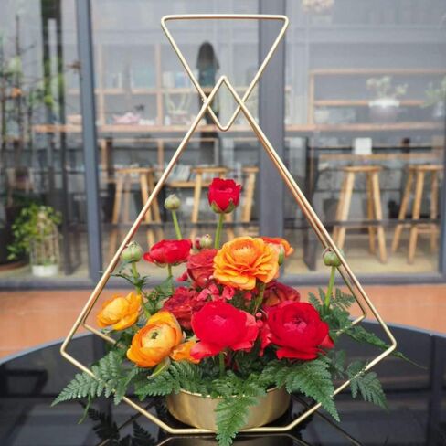 NUPTIO 2 Pcs Wrought Iron Portable Hanging Gold Flower Vase for Party Home Decor Wedding Gifts, Wedding Centerpieces for Tables, Flower Holder Centerpiece in Saudi Arabia