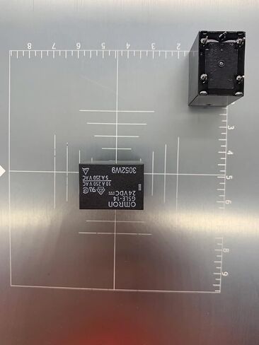 2Pcs G5LE-14-24VDC GP Relay SPDT 24VDC 10A 22.5x16.5x19mm Thru-Hole Power Relay 5 Pins 250VAC in Saudi Arabia