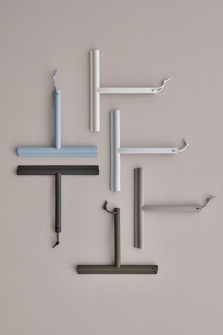 blomus VIPO Silicone Shower Squeegee Black in Saudi Arabia