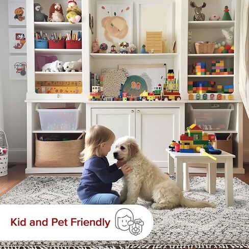 سجادة NuLOOM Vasiliki المغربية ذات الشرابة، 8x10، أبيض فاتح in Kuwait