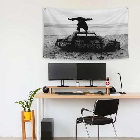 Generic Pop Rock Band The 1975 Music Album Cover Tapestry 3X5 Feet بطانيات معلقة داخلية وخارجية يمكن استخدامها لتزيين جدران مساكن الجامعة وديكور الخلفية تحت عنوان الحفلات وما إلى ذلك in Saudi Arabia