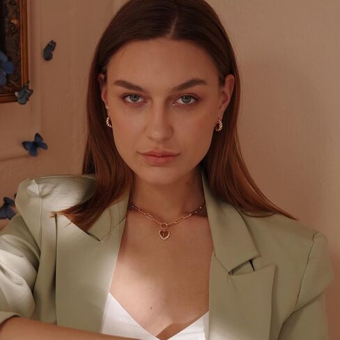 MEVECCO Gold Heart Initial Necklace 18K Gold Plated Handmade Letter Heart Choker Necklace for Women Minimalist Personalized Alphabet Necklaces Jewelry for Her in Kuwait