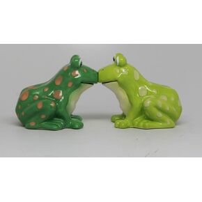 Pacific Giftware ATTRACTIVES Salt and Pepper Shaker - Frogs