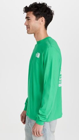 تي شيرت رجالي بأكمام طويلة مطبوع عليه "الأماكن التي نحبها" من THE NORTH FACE in Saudi Arabia