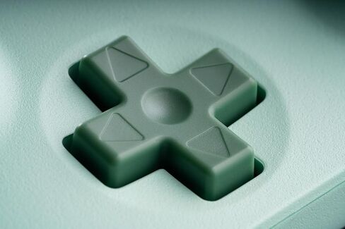 وحدة تحكم لاسلكية 8Bitdo Ultimate 2C لأجهزة الكمبيوتر التي تعمل بنظام Windows وAndroid، مع معدل اقتراع 1000 هرتز، وعصا التحكم ذات تأثير Hall ومشغلات Hall، ومصدات L4/R4 قابلة لإعادة التعيين (أرجواني) in Kuwait