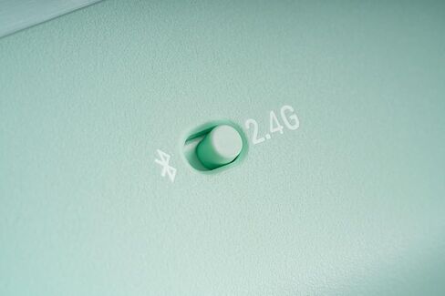 وحدة تحكم لاسلكية 8Bitdo Ultimate 2C لأجهزة الكمبيوتر التي تعمل بنظام Windows وAndroid، مع معدل اقتراع 1000 هرتز، وعصا التحكم ذات تأثير Hall ومشغلات Hall، ومصدات L4/R4 قابلة لإعادة التعيين (أرجواني) in Kuwait