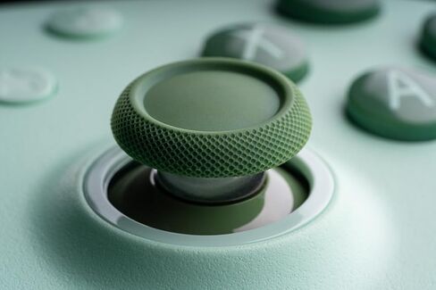 وحدة تحكم لاسلكية 8Bitdo Ultimate 2C لأجهزة الكمبيوتر التي تعمل بنظام Windows وAndroid، مع معدل اقتراع 1000 هرتز، وعصا التحكم ذات تأثير Hall ومشغلات Hall، ومصدات L4/R4 قابلة لإعادة التعيين (أرجواني) in Kuwait